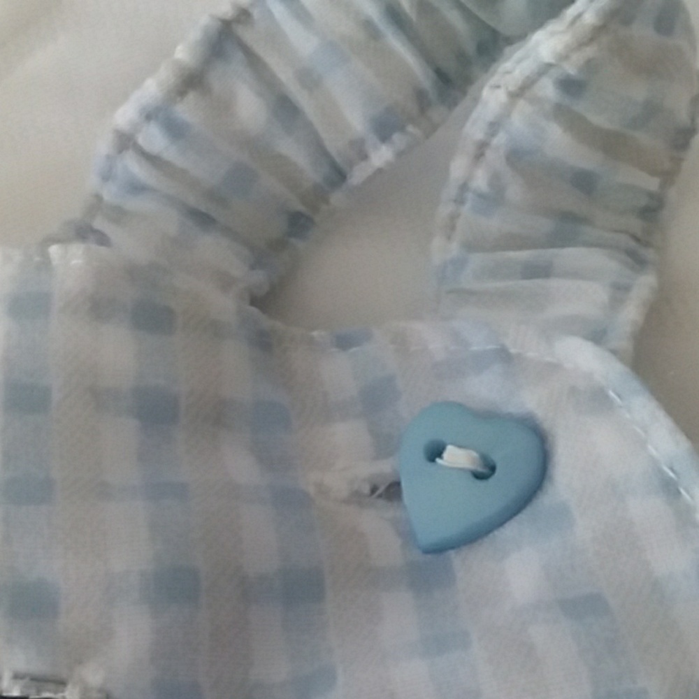 One piece bib - Picture 3 of 4